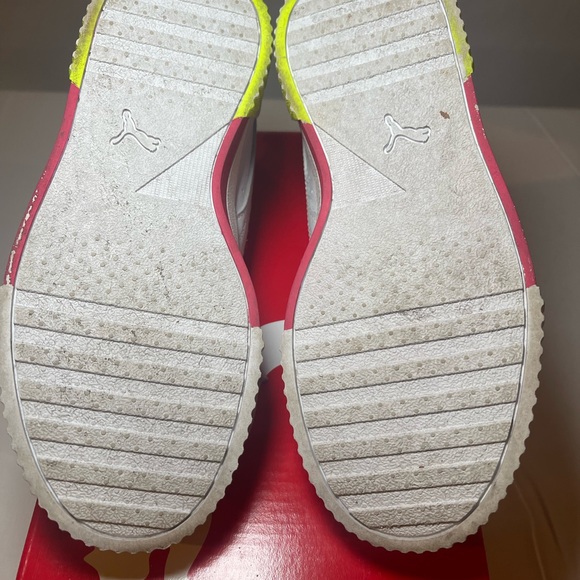 Puma Carina Neon Sneaker - Kids Size 2 - Picture 4 of 5